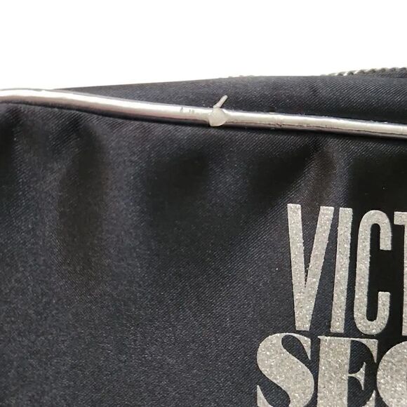 NEW Victoria's Secret Fashion Show 2012 Cosmetic Pouch - Picture 3 of 8